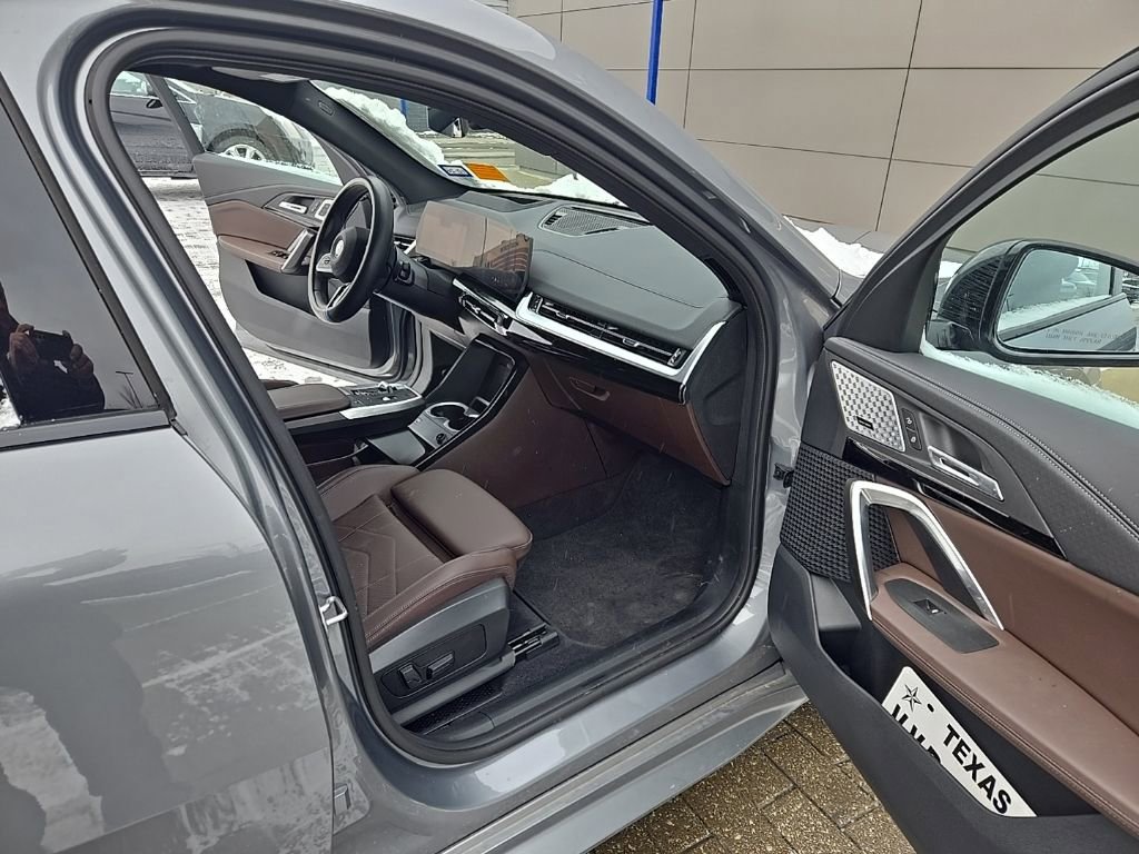 Used 2025 BMW X2 xDrive28i w/ Premium Package image 20