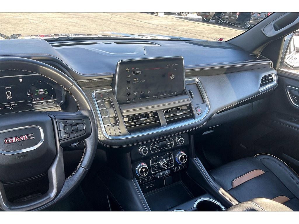 Used 2022 GMC Yukon XL AT4 w/ AT4 Premium Plus Package AWD/4WD image 7