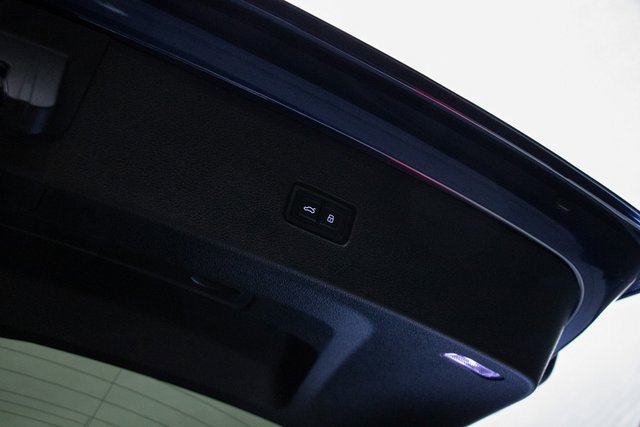 Used 2021 Audi Q8 Premium Plus image 20