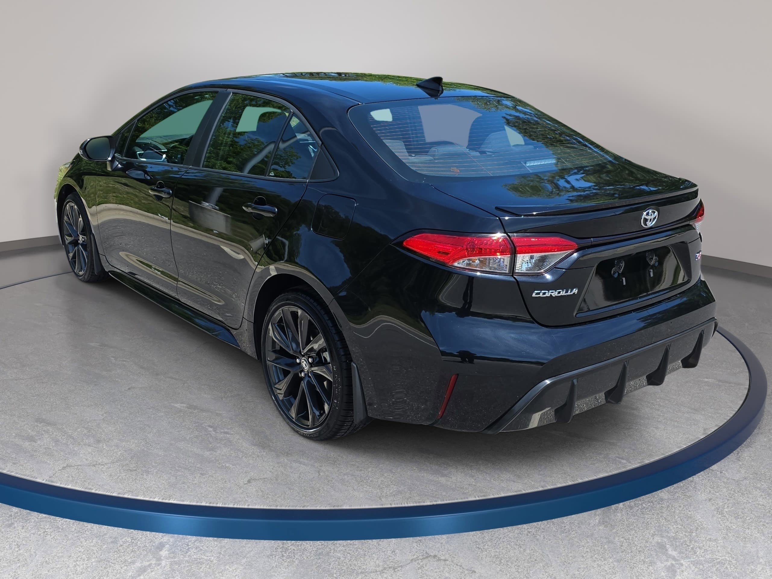 Used 2024 Toyota Corolla SE FWD image 7