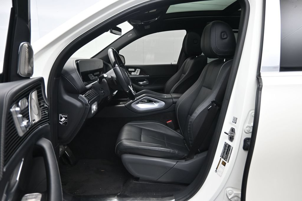Used 2023 Mercedes-Benz Maybach GLS 600 4MATIC image 25