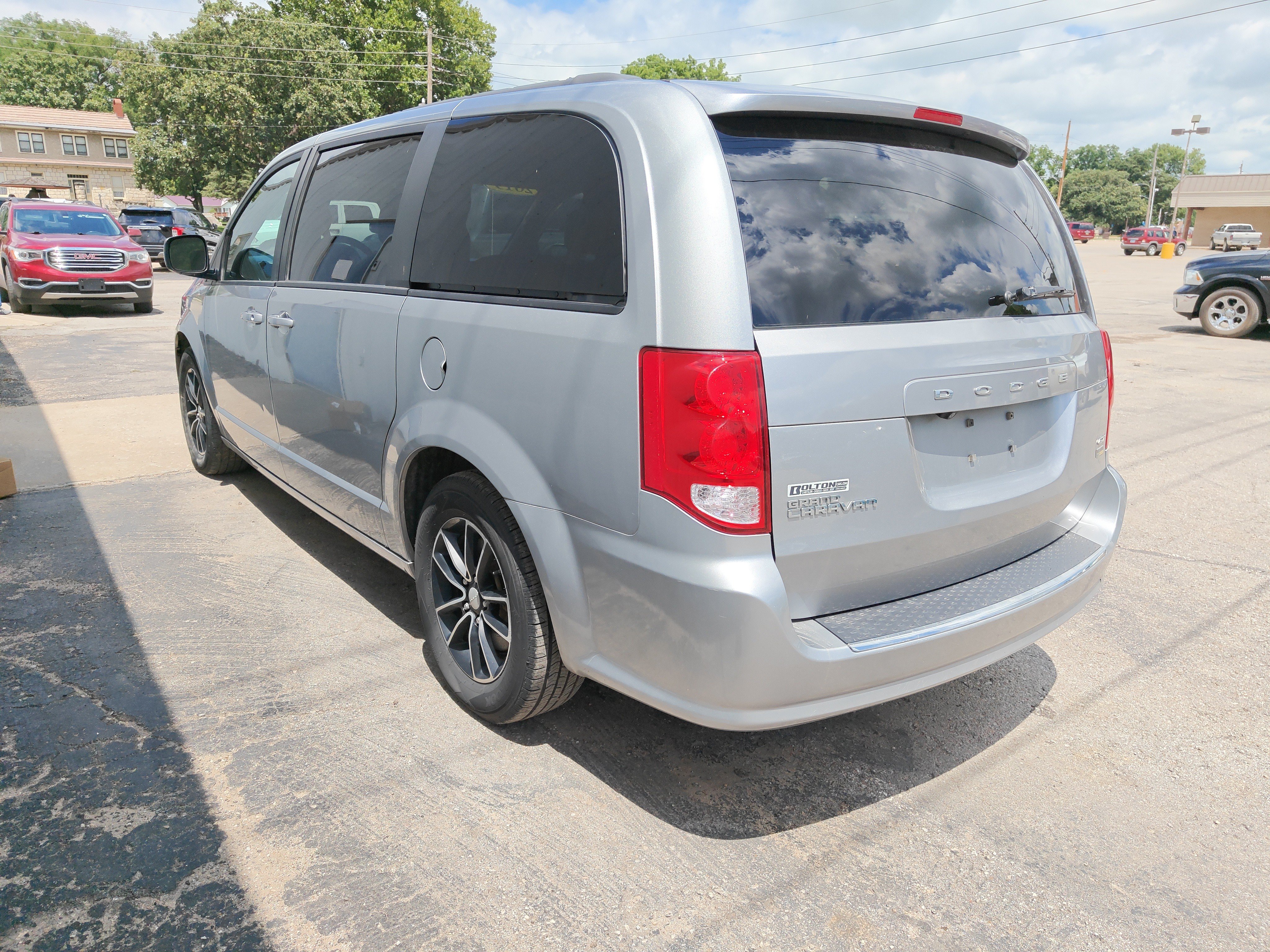 Used 2019 Dodge Grand Caravan GT FWD image 11
