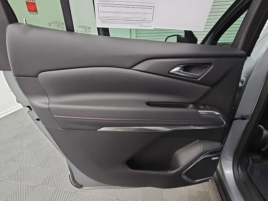 Used 2024 Chevrolet Traverse RS w/ LPO, Floor Liner Package image 36