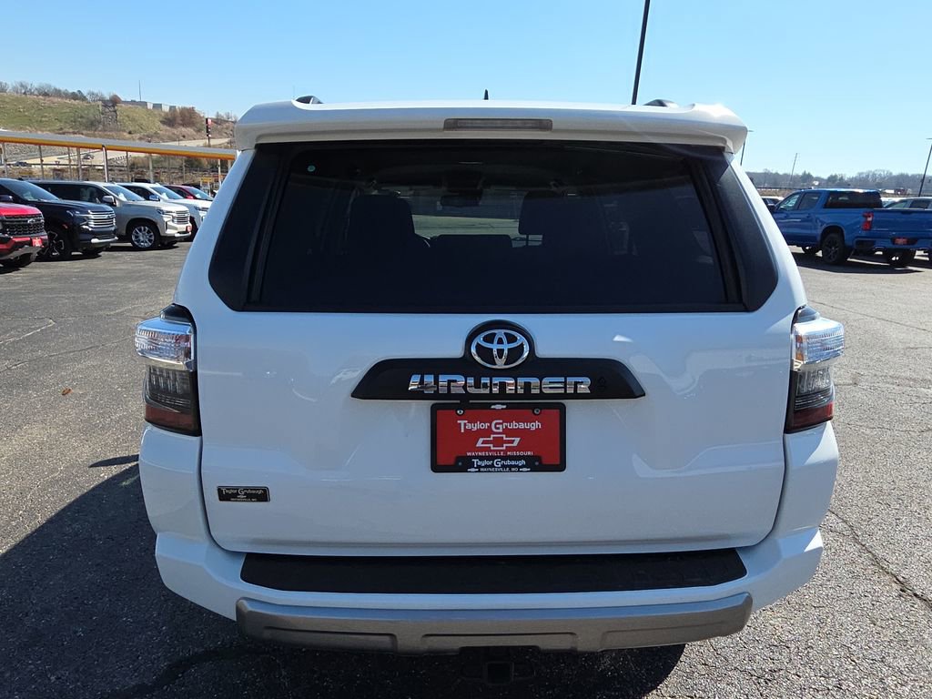 Used 2023 Toyota 4Runner TRD Off-Road image 7