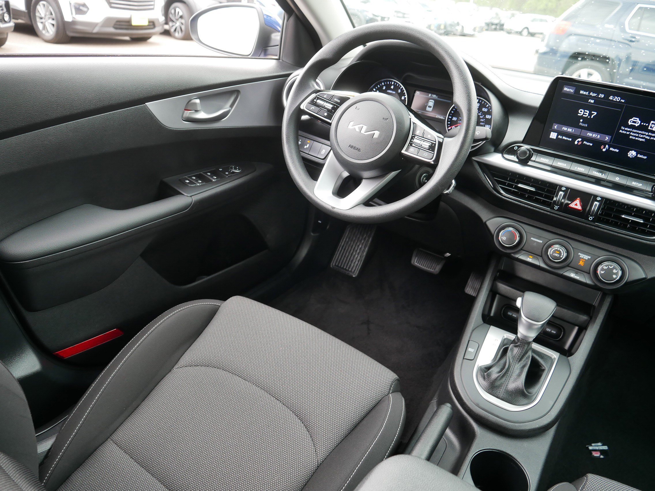 Certified 2023 Kia Forte LXS w/ LXS Technology Package FWD image 9