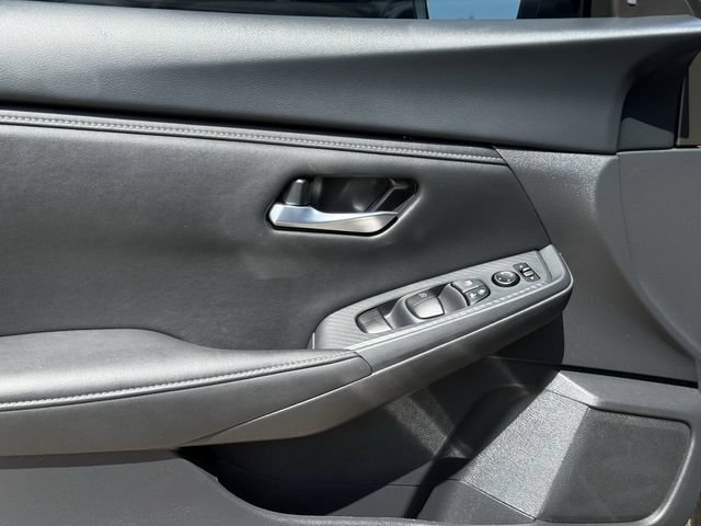 Used 2025 Nissan Sentra SV w/ Trunk Package FWD image 24
