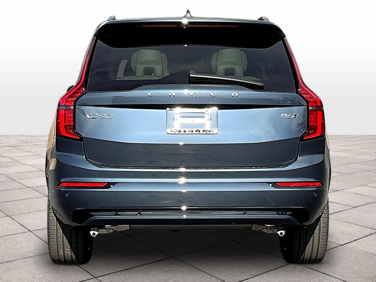 New 2026 Volvo XC90 B6 Ultra w/ Protection Package image 6