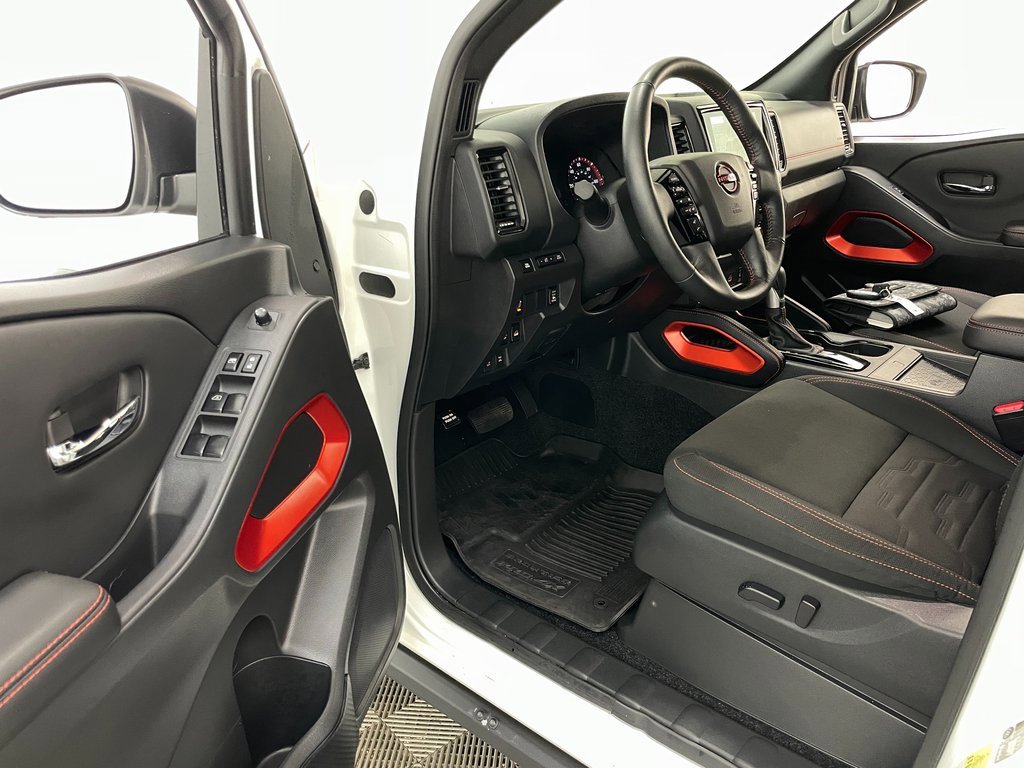 Used 2024 Nissan Frontier PRO-4X w/ Pro Convenience Package image 23