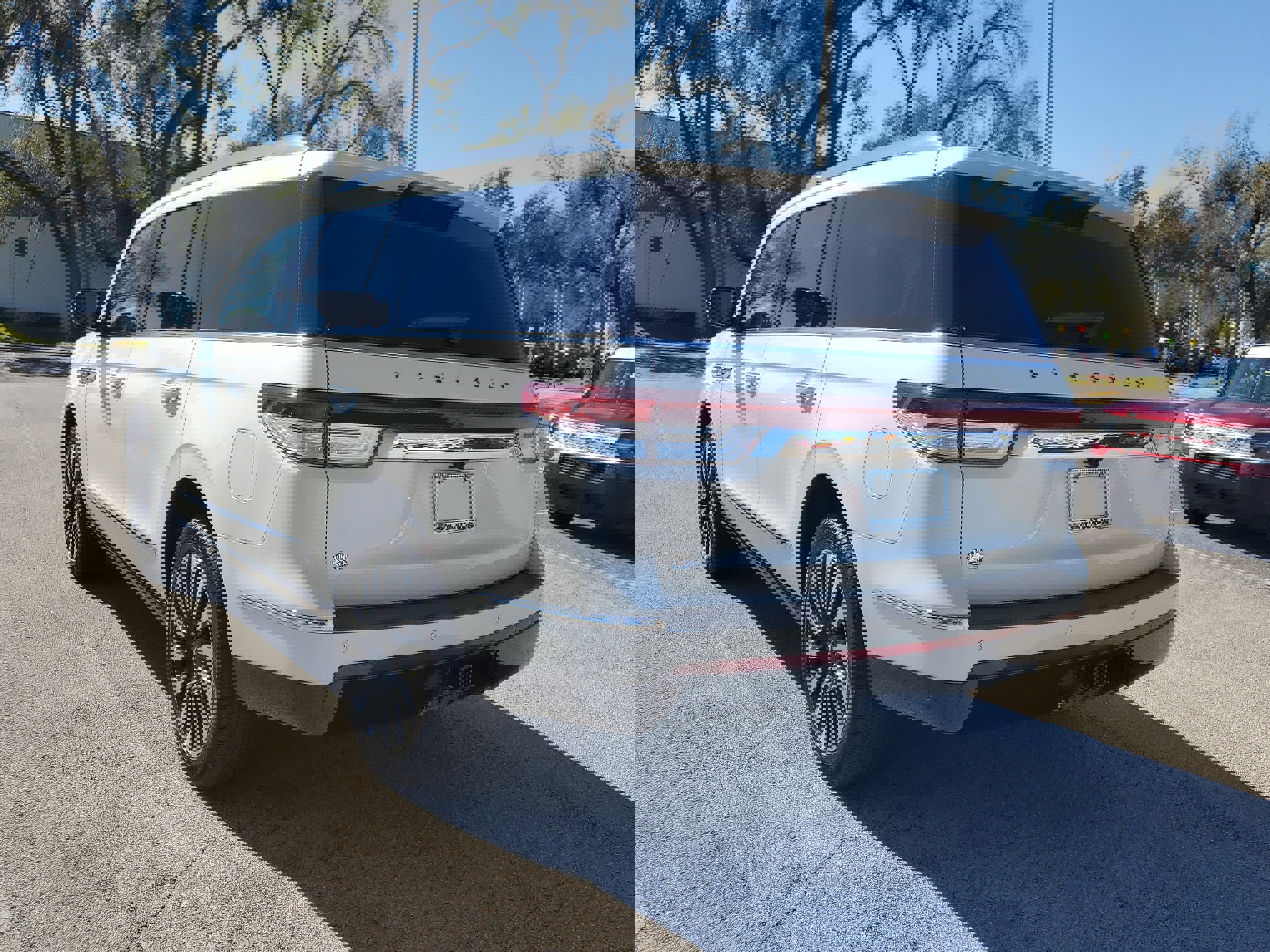 Used 2024 Lincoln Navigator Black Label image 7