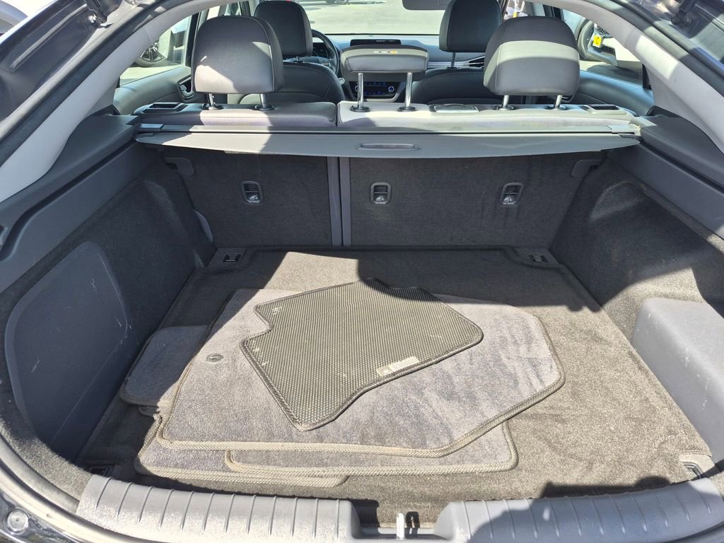 Used 2022 Hyundai Ioniq Limited image 13