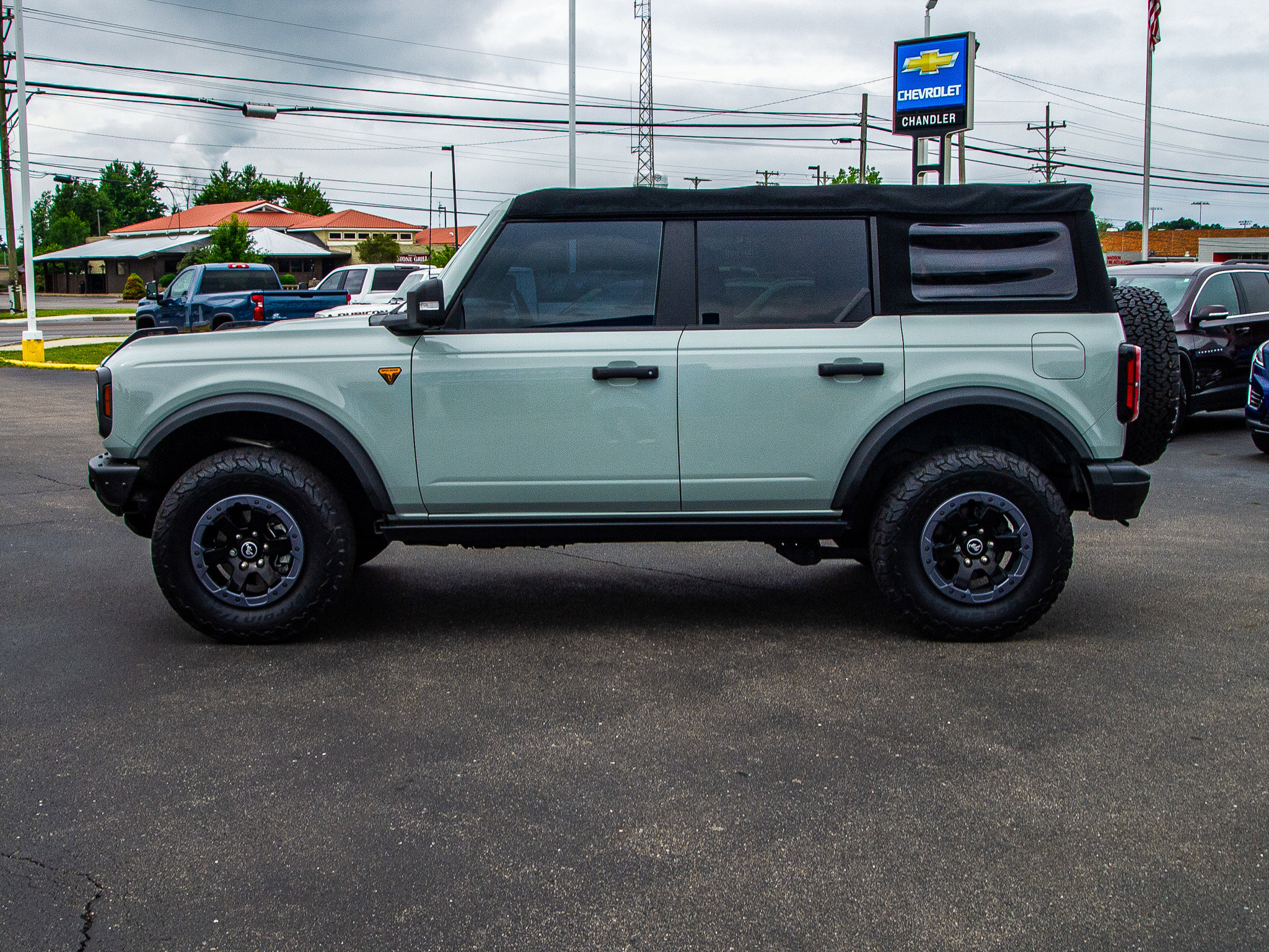 Used 2021 Ford Bronco Badlands AWD/4WD image 4