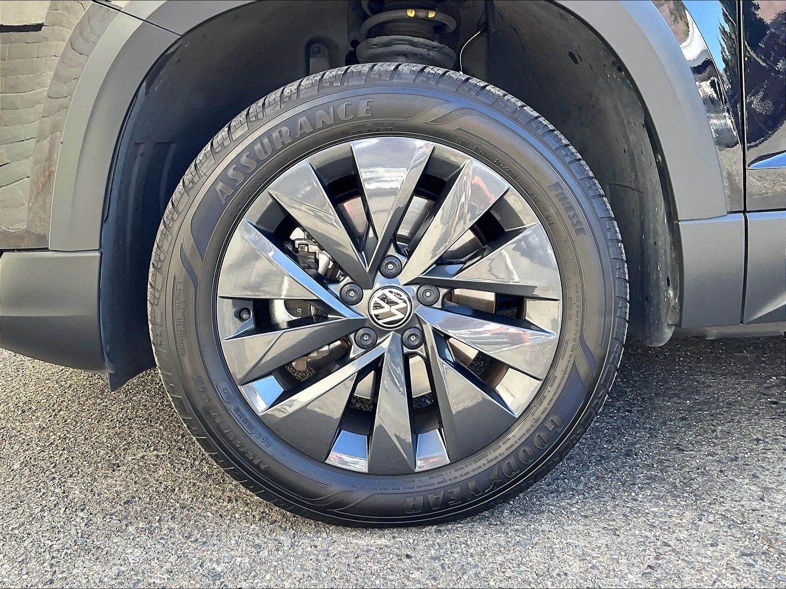 Certified 2023 Volkswagen Taos S FWD image 8