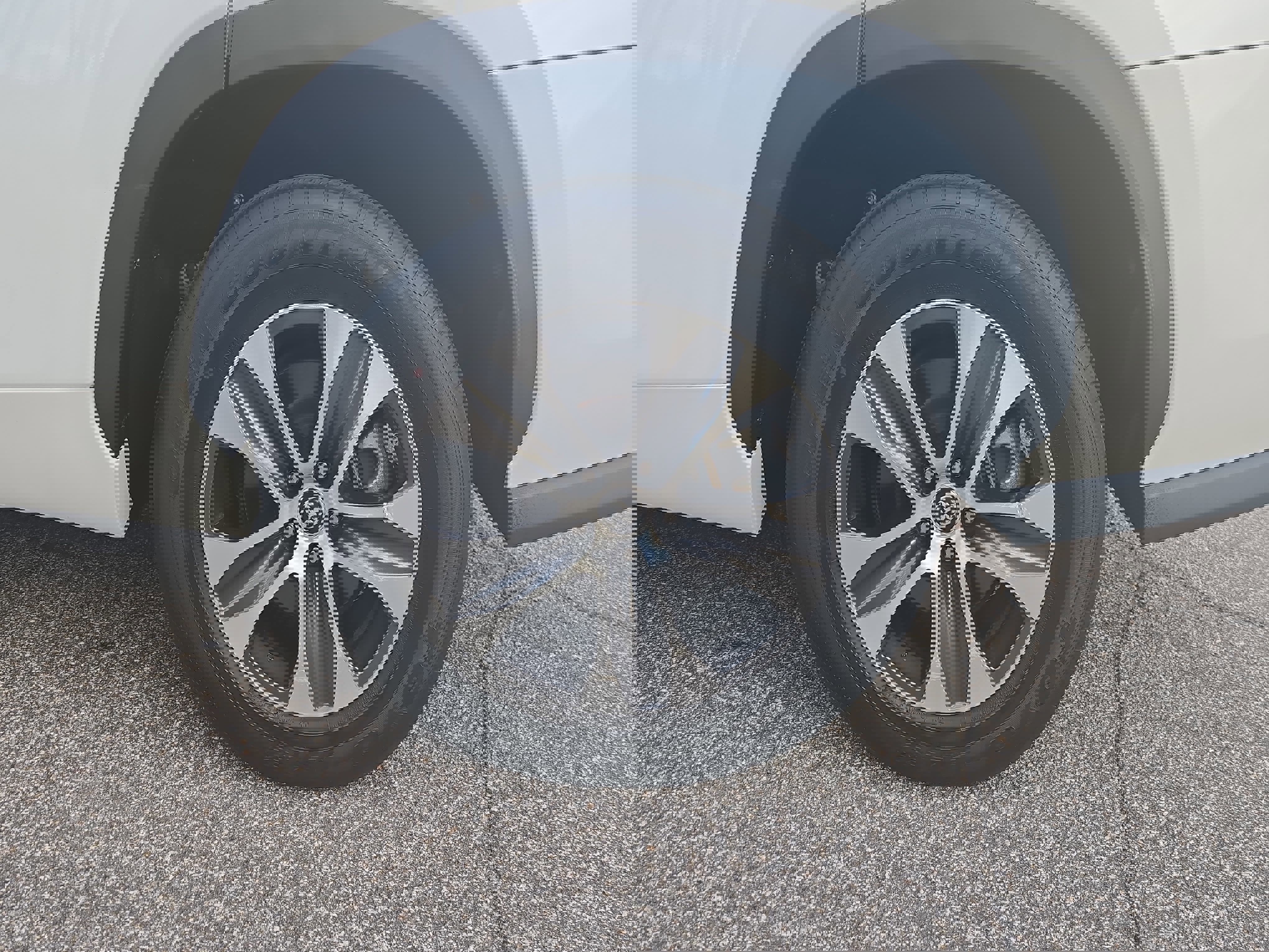 Used 2022 Toyota Highlander XLE image 33