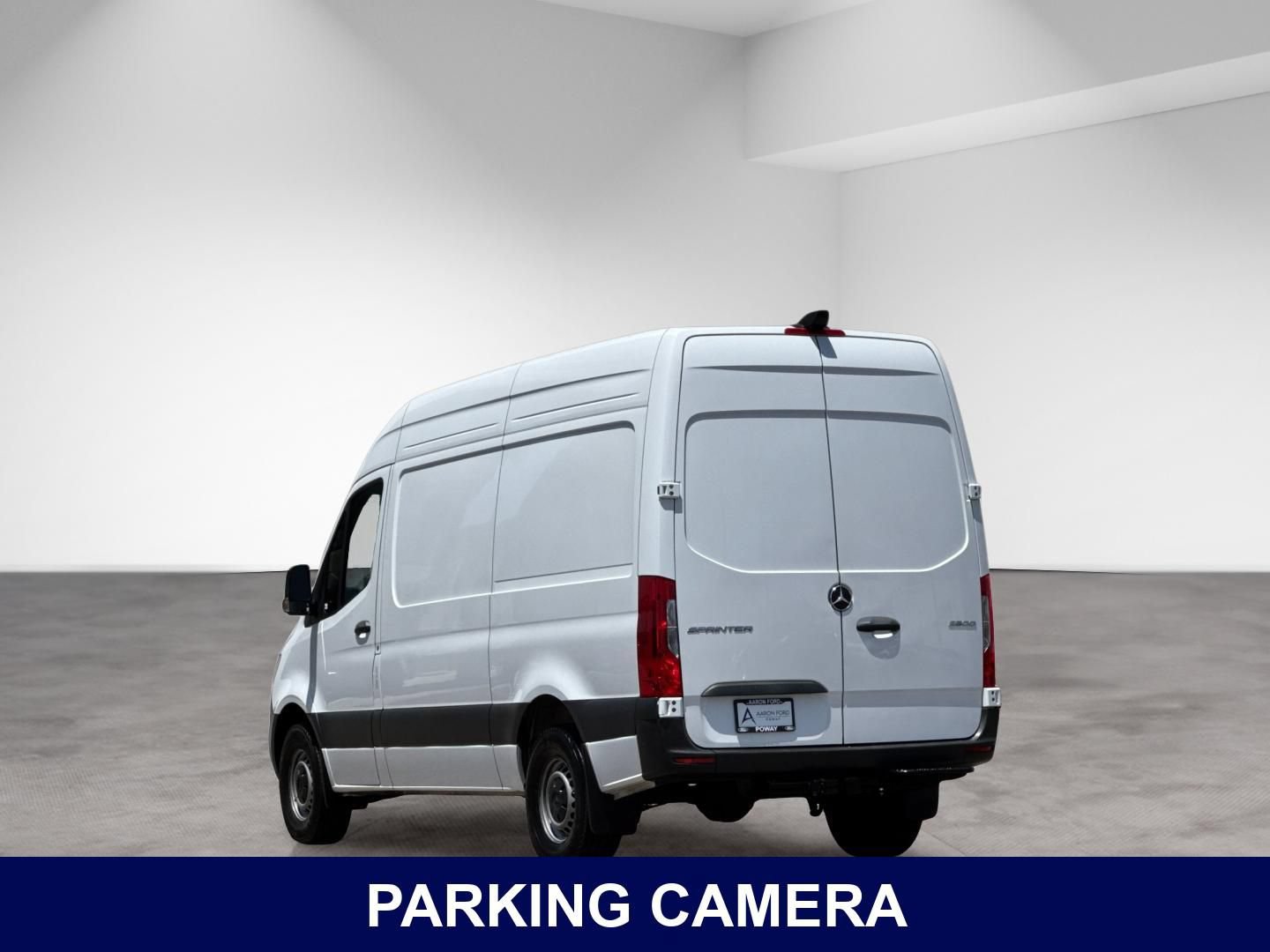 Used 2024 Mercedes-Benz Sprinter 2500 image 4