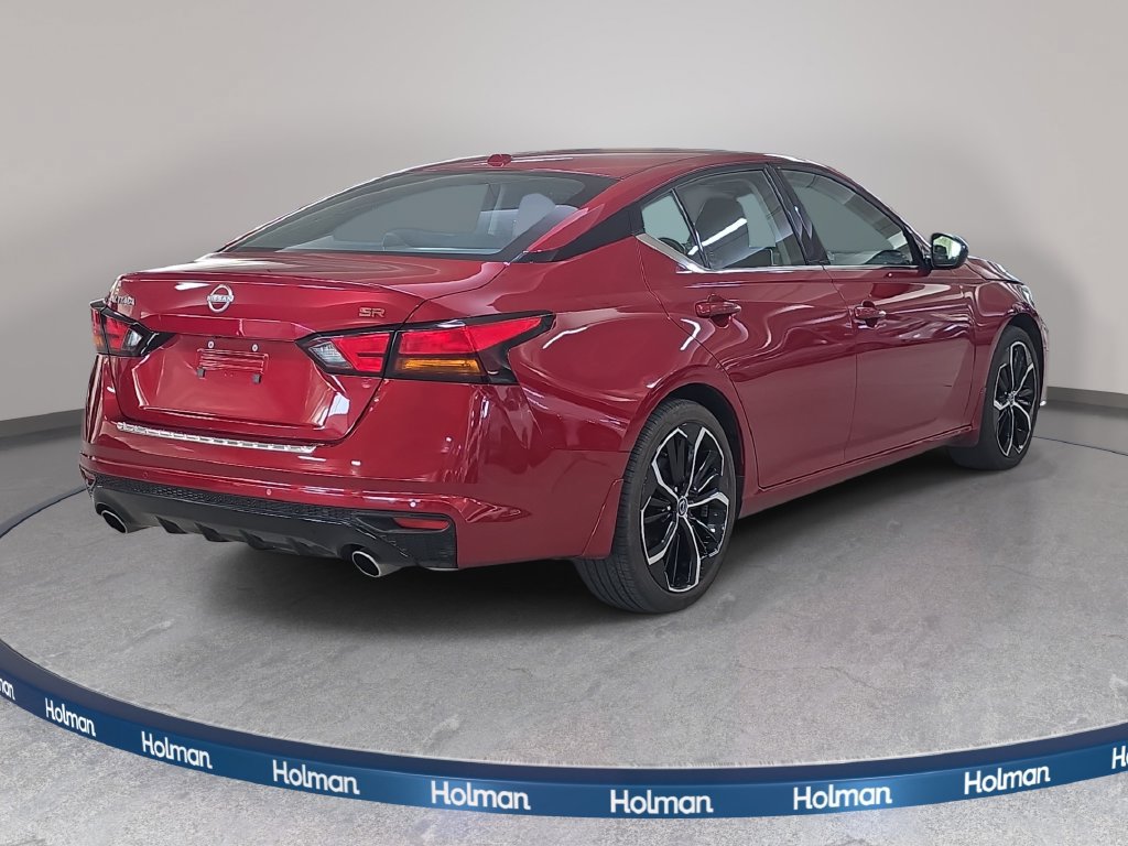 Used 2023 Nissan Altima 2.5 SR FWD image 7
