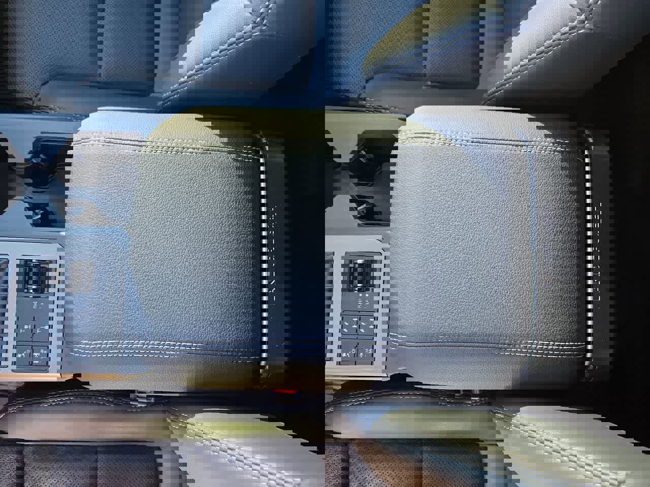 Used 2025 Toyota Land Cruiser image 20