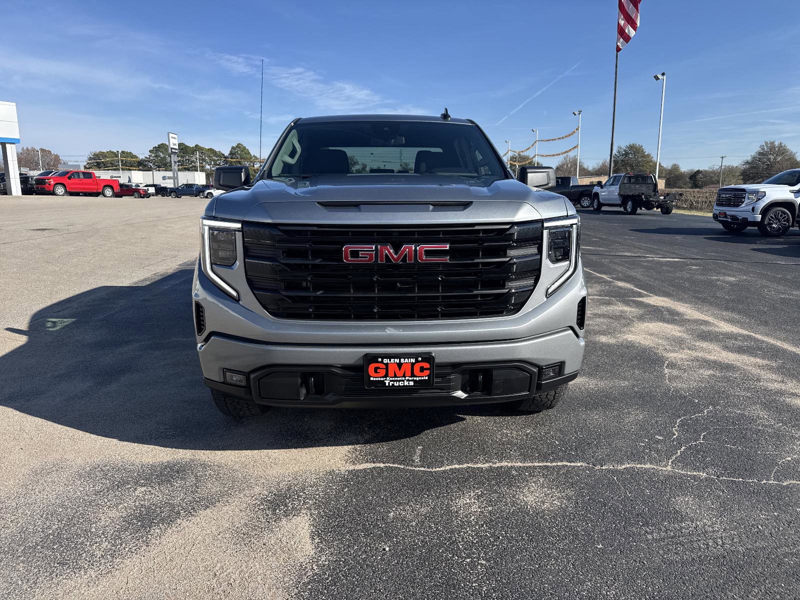 New 2026 GMC Sierra 1500 Elevation image 8