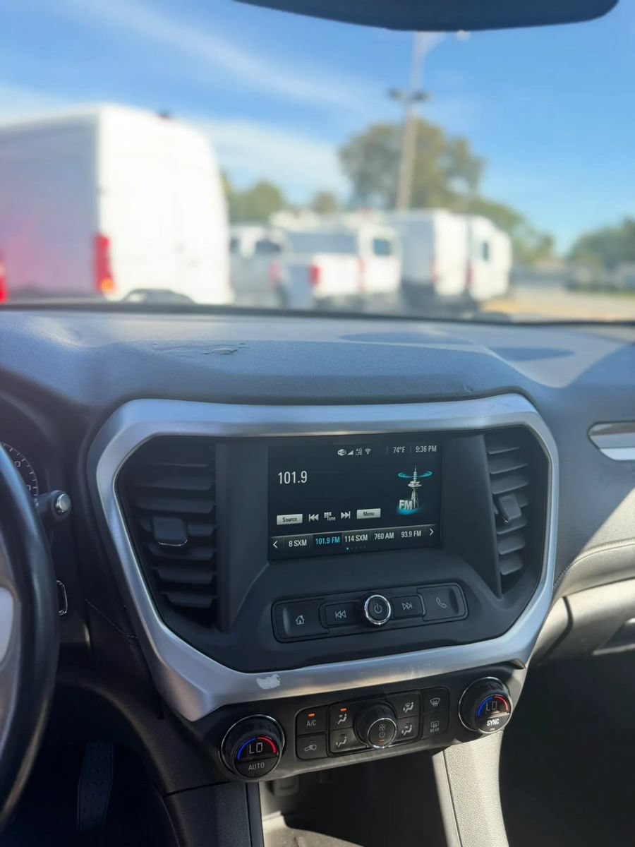 Used 2019 GMC Acadia SLE FWD image 25