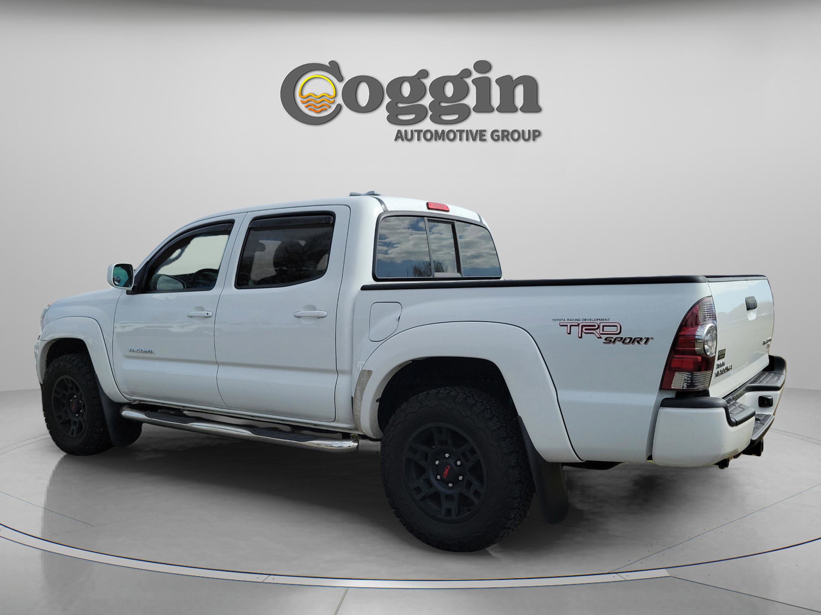 Used 2011 Toyota Tacoma PreRunner image 4
