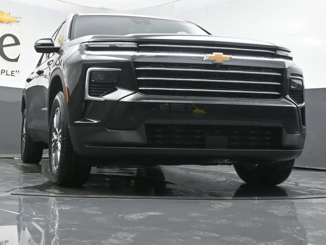 New 2026 Chevrolet Traverse LT w/ Enhanced Driving Package image 3