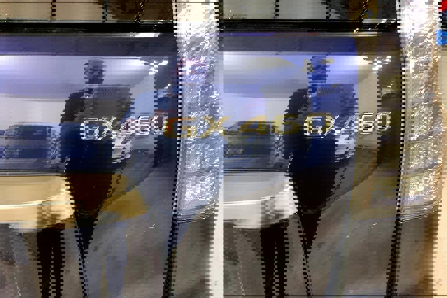 Used 2021 Lexus GX 460 Premium w/ Premium Package image 10