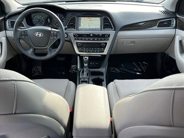 Used 2017 Hyundai Sonata Limited w/ Ultimate Package 04 image 18