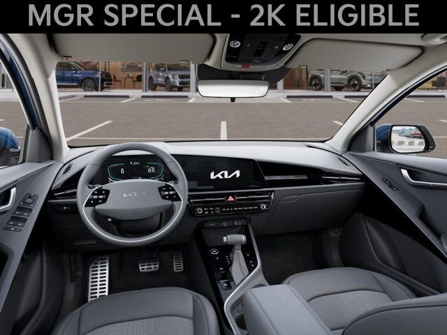 New 2025 Kia Niro EX Touring image 14