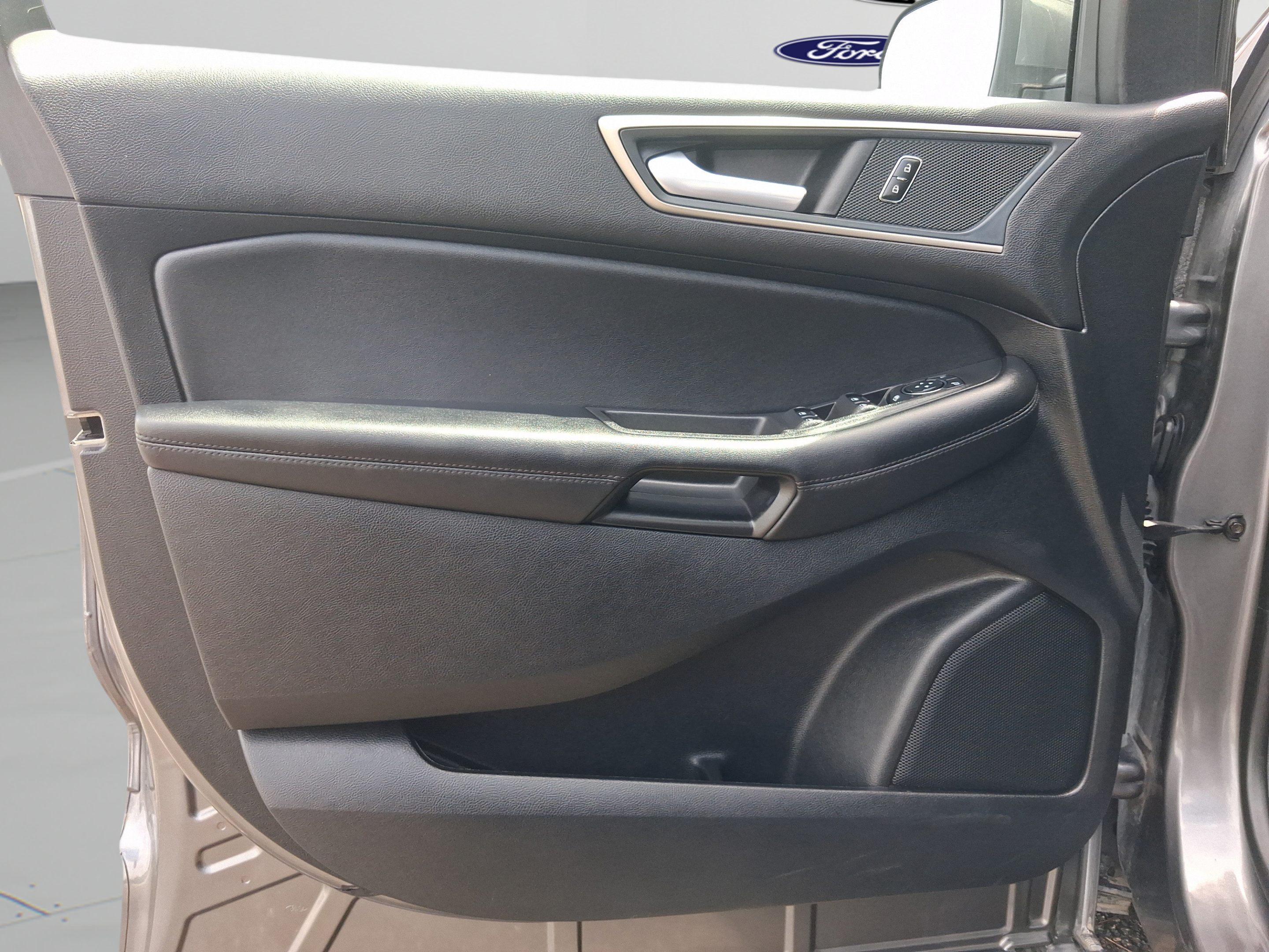 Used 2024 Ford Edge SEL AWD/4WD image 20