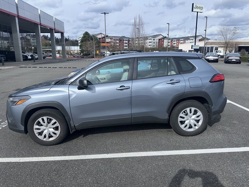 Certified 2023 Toyota Corolla Cross L image 2