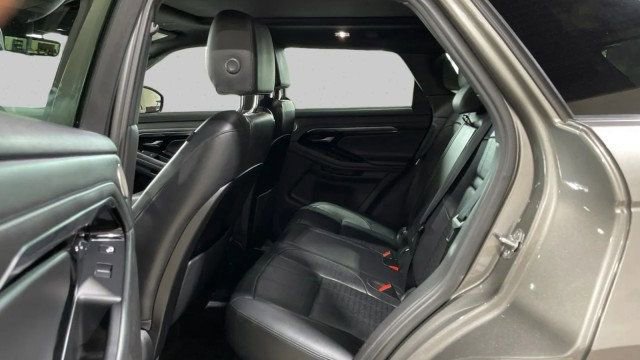 Used 2022 Land Rover Range Rover Evoque R-Dynamic SE image 11