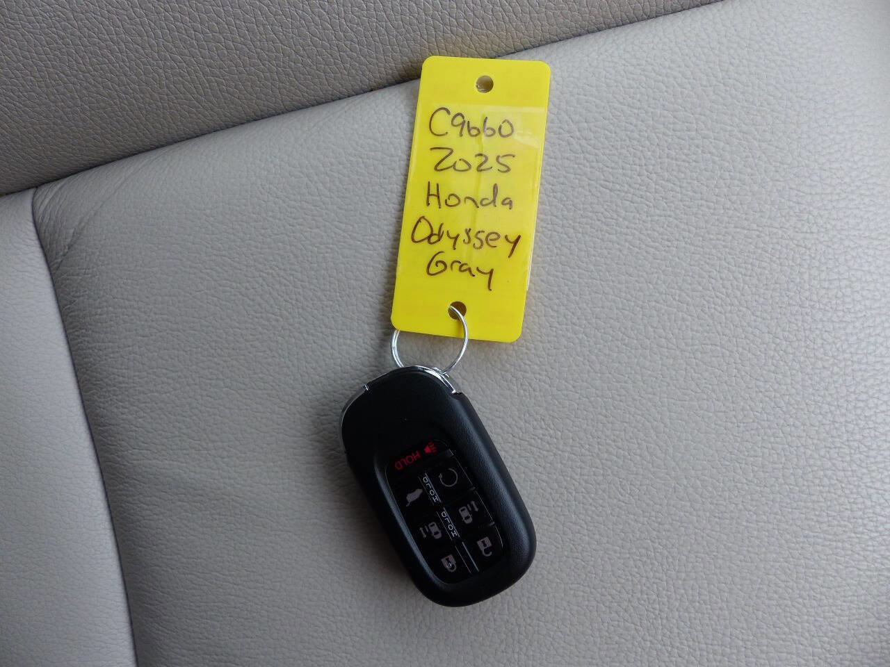 Used 2025 Honda Odyssey Touring image 42