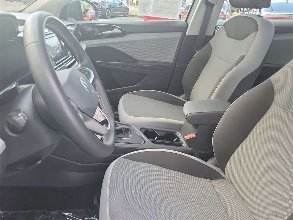 Used 2024 Volkswagen Taos S image 19