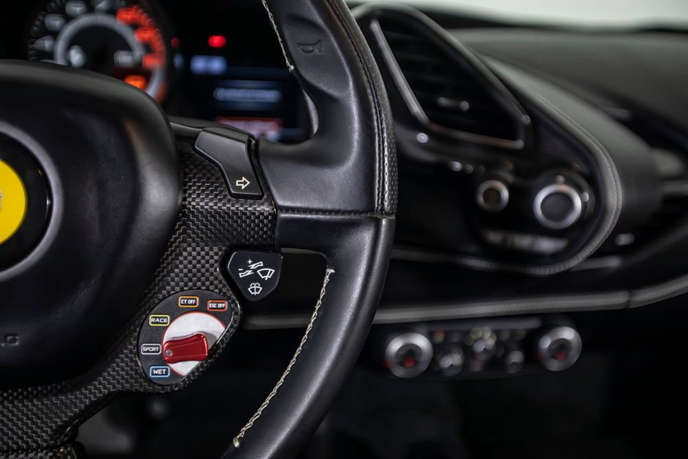 Used 2017 Ferrari 488 GTB RWD image 49