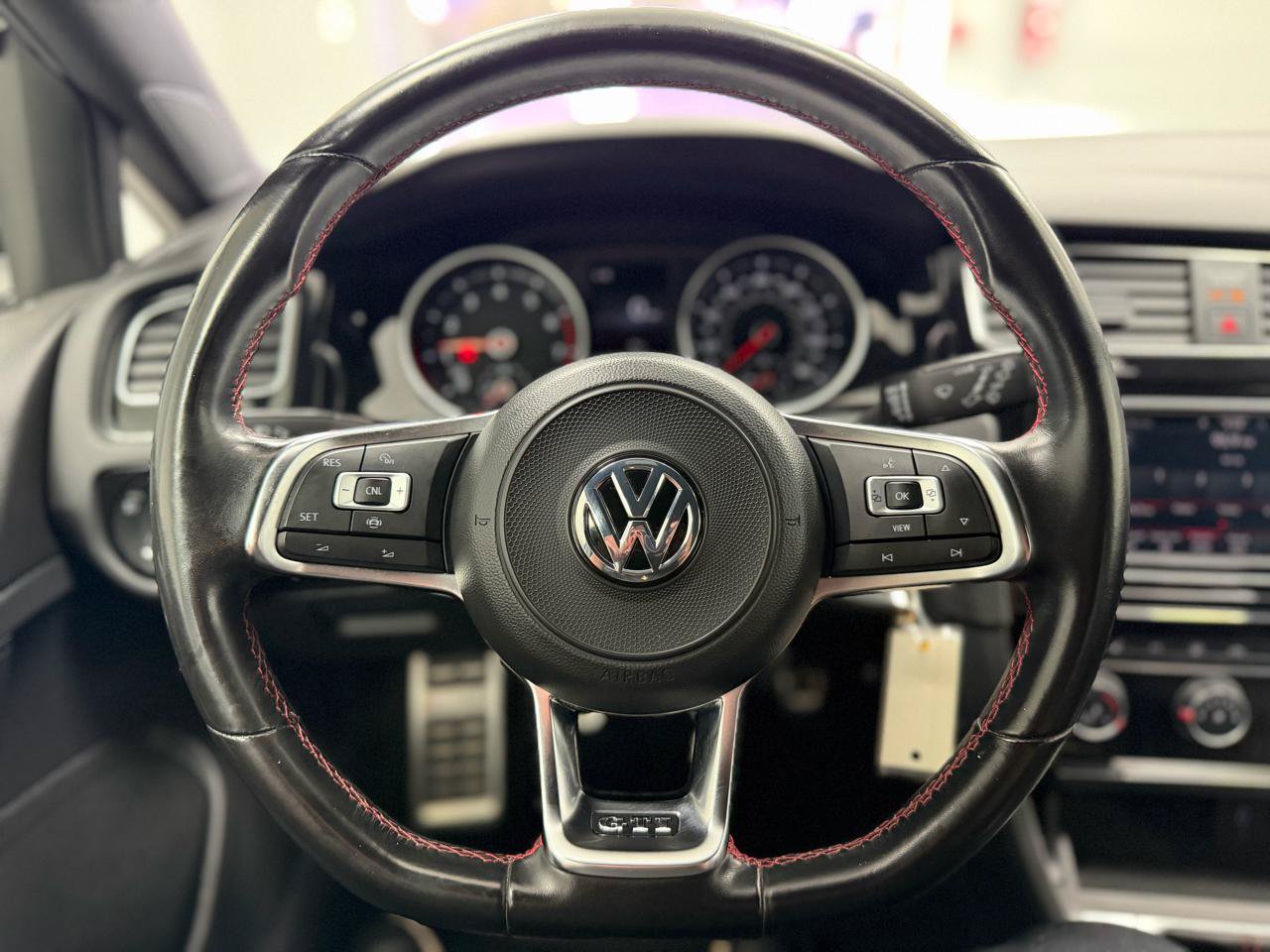 Used 2020 Volkswagen GTI S FWD image 17