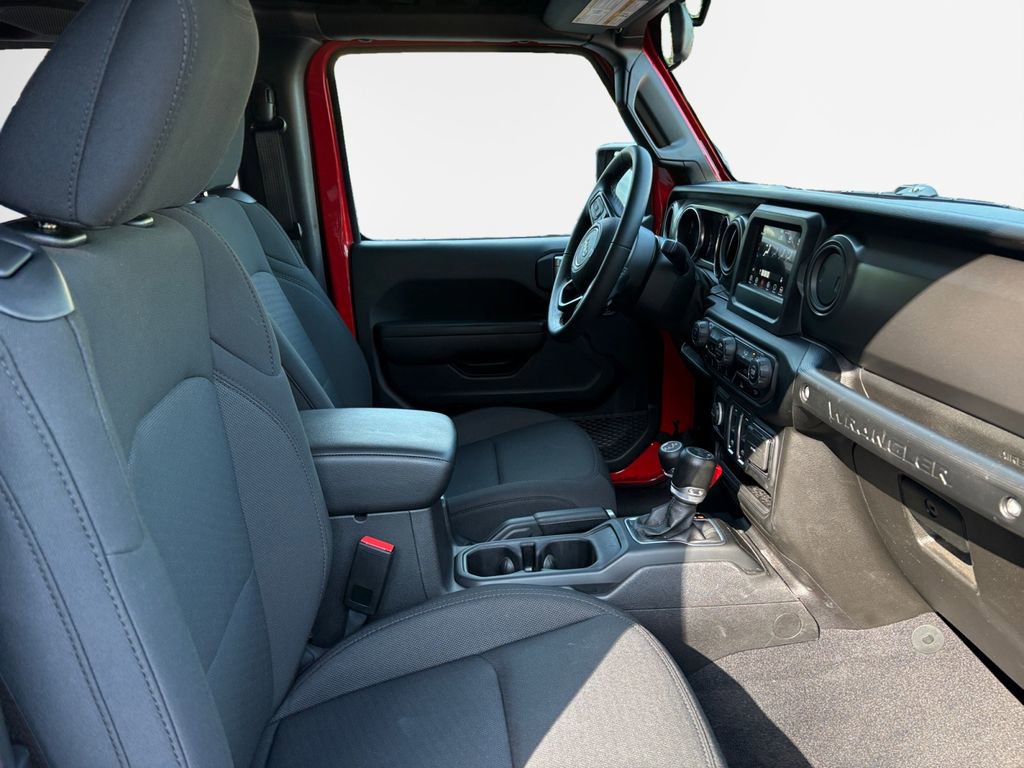 Certified 2022 Jeep Wrangler Sport AWD/4WD image 29