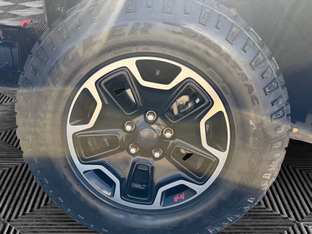 Used 2017 Jeep Wrangler Unlimited Rubicon image 14