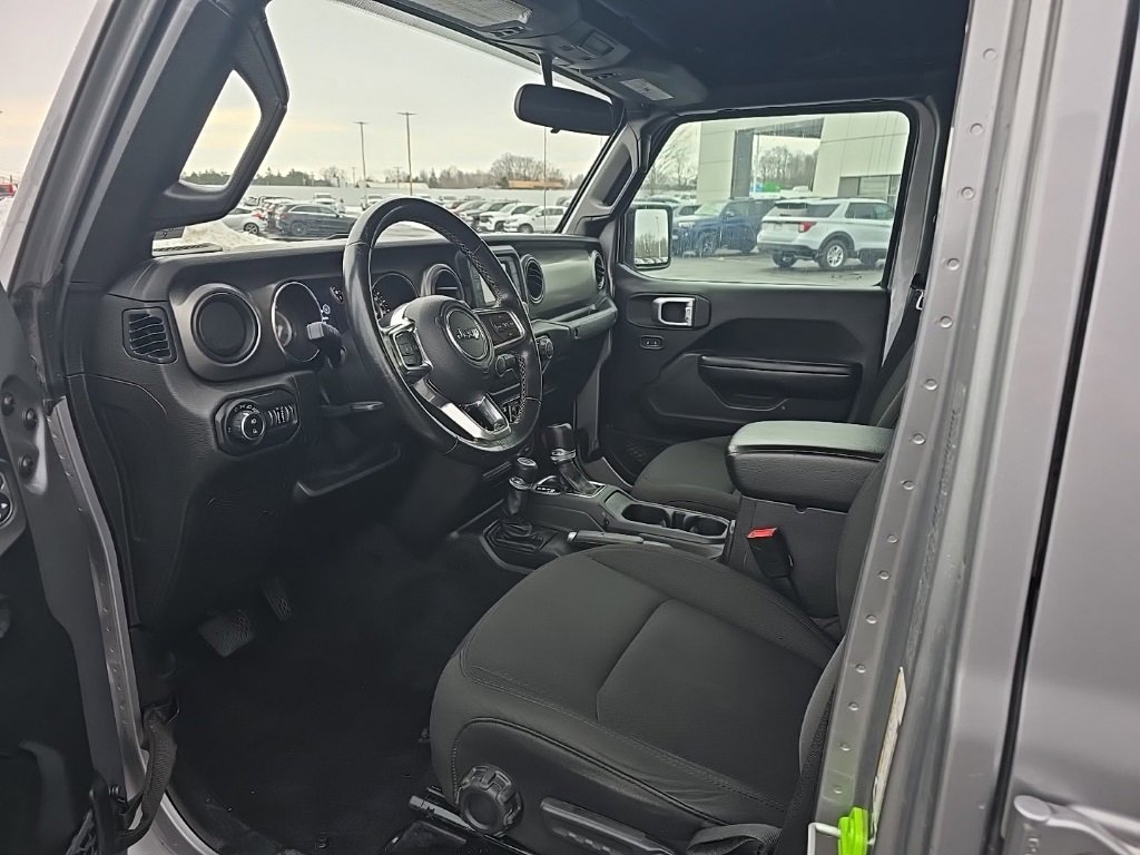 Used 2020 Jeep Gladiator Sport w/ Quick Order Package 24S image 15