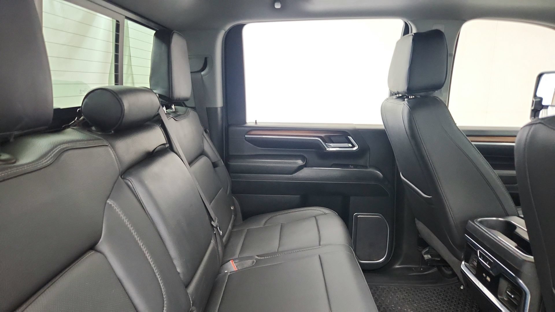 Used 2024 GMC Sierra 3500 Denali w/ Denali Reserve Package AWD/4WD image 28