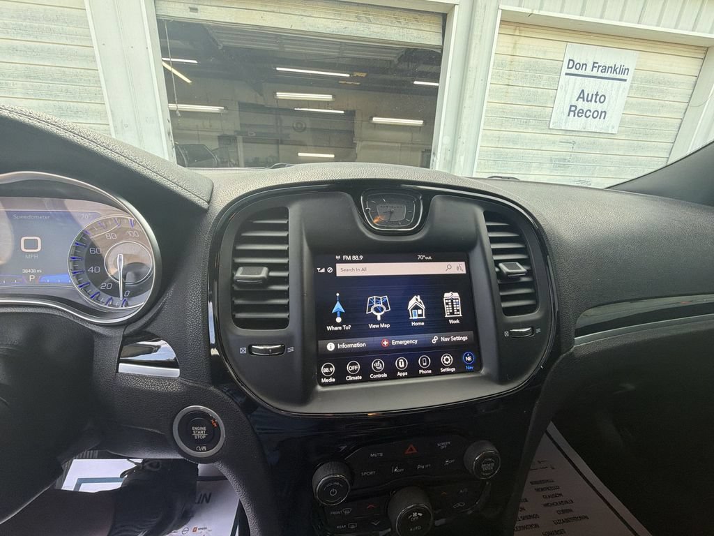 Used 2021 Chrysler 300 S w/ Comfort Group RWD image 18