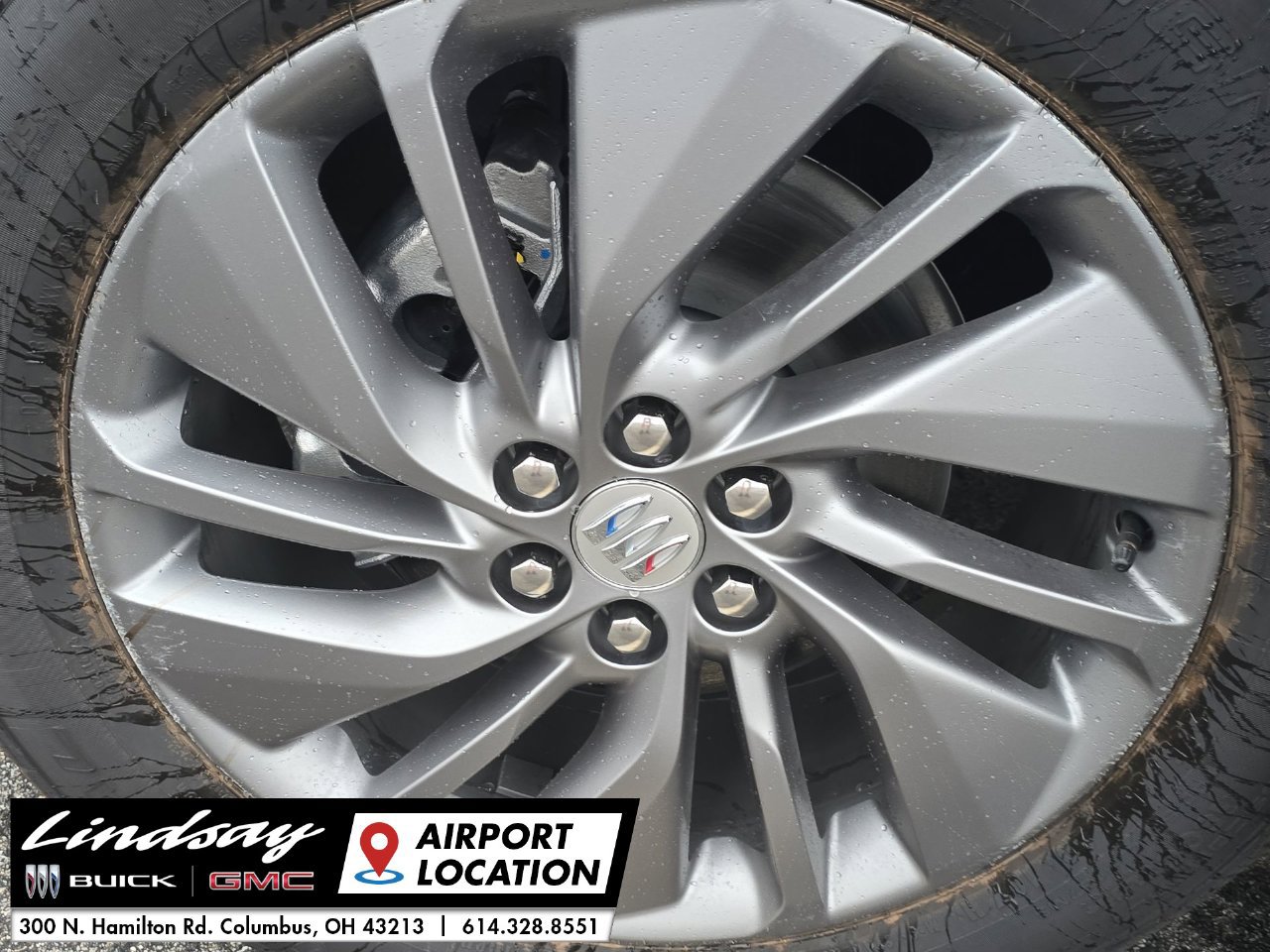 New 2027 Buick Enclave Preferred w/ LPO, Floor Liner Package FWD image 34