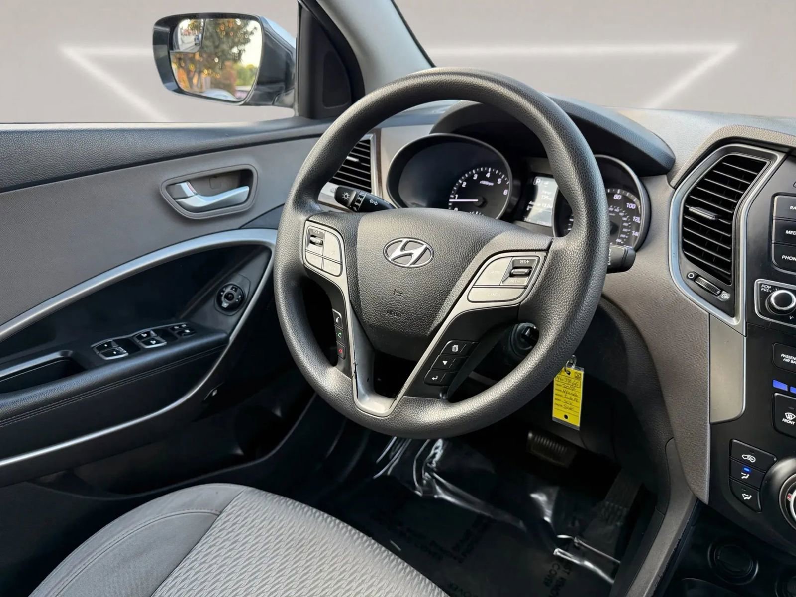 Used 2017 Hyundai Santa Fe Sport image 14