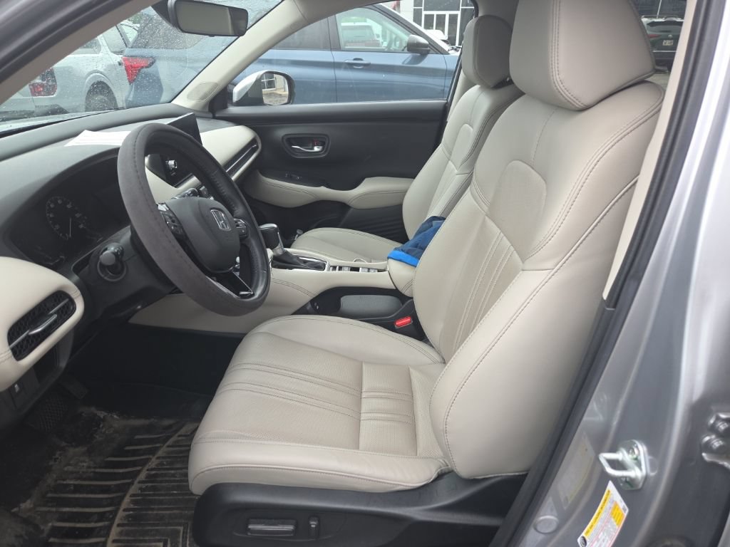 Used 2024 Honda HR-V EX-L image 9
