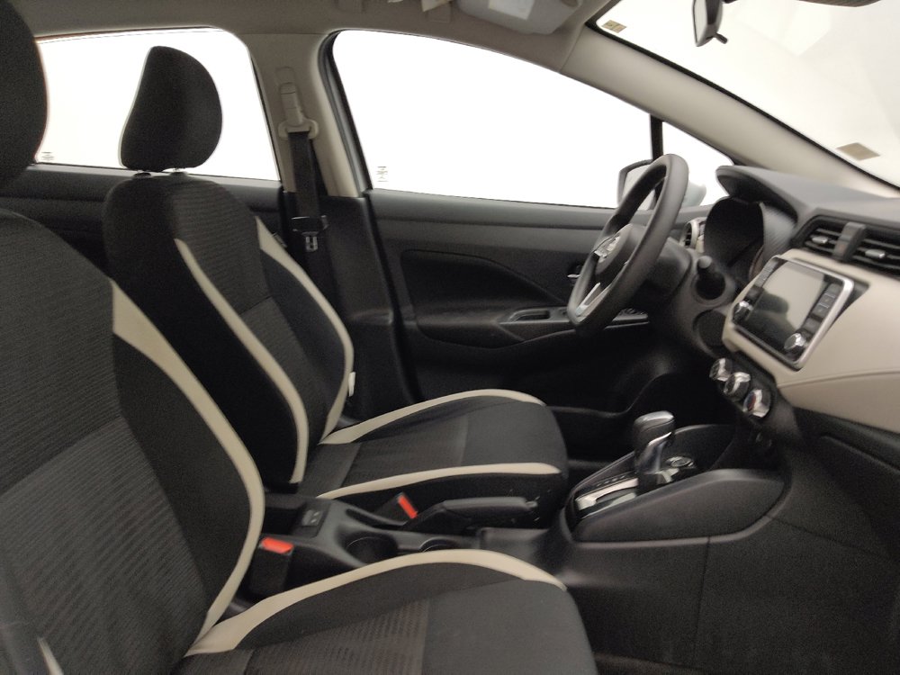 Used 2021 Nissan Versa SV FWD image 21