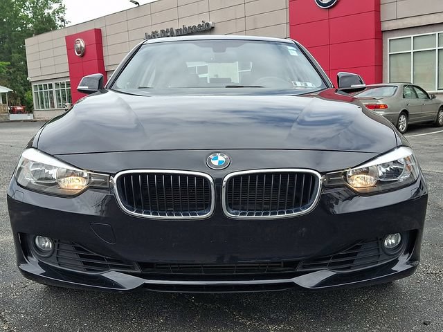 Used 2014 BMW 328i xDrive Sedan AWD/4WD image 2