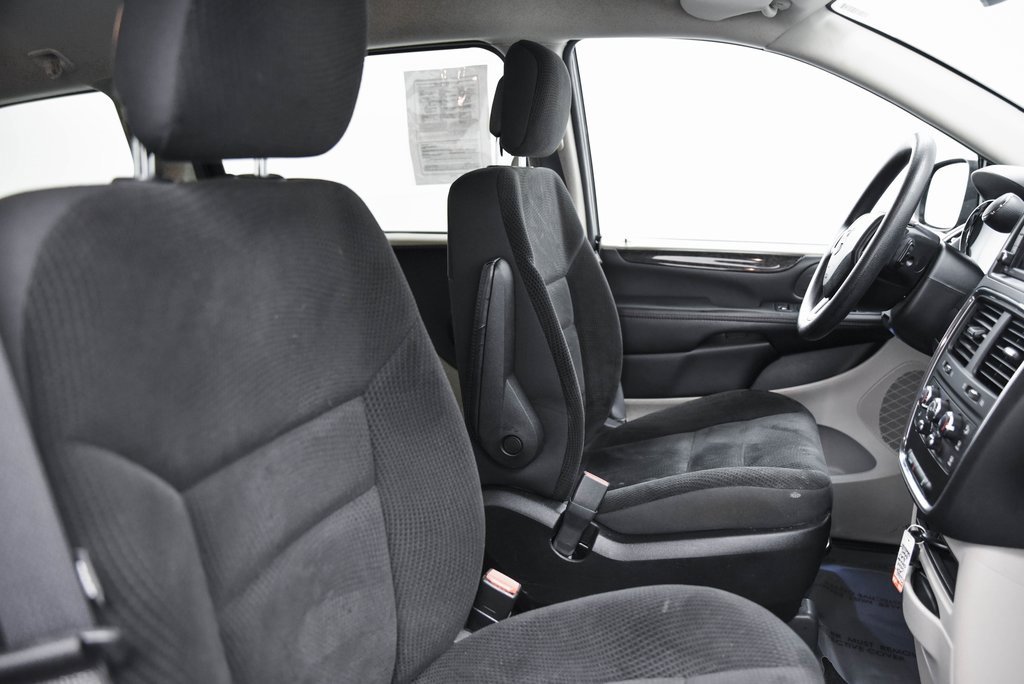 Used 2019 Dodge Grand Caravan SE image 15