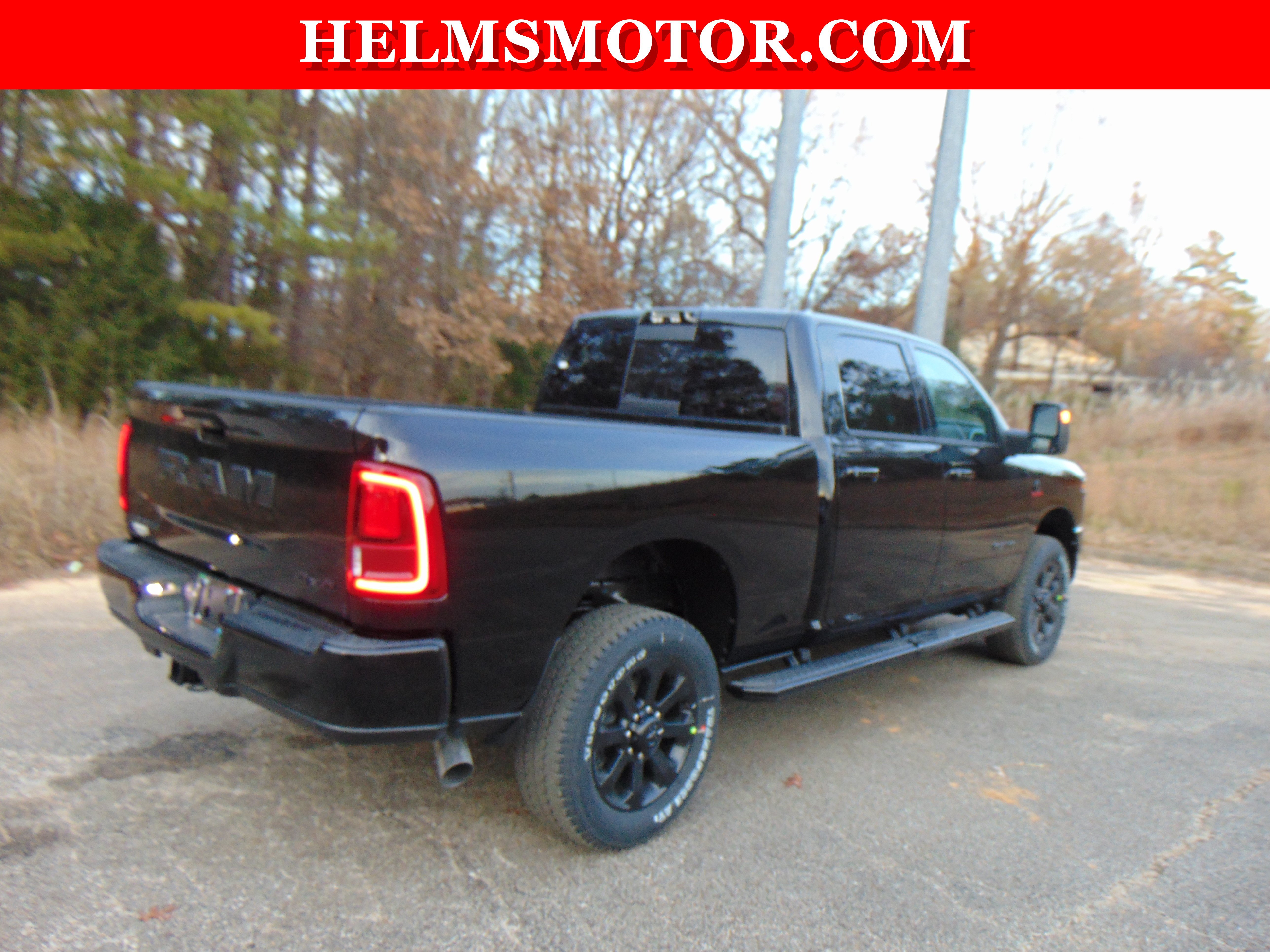 New 2026 RAM 2500 Laramie AWD/4WD image 19
