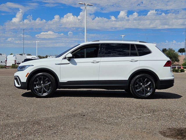 Used 2024 Volkswagen Tiguan SE image 8