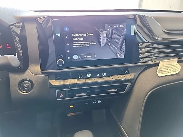 Used 2025 Toyota Camry LE FWD image 12