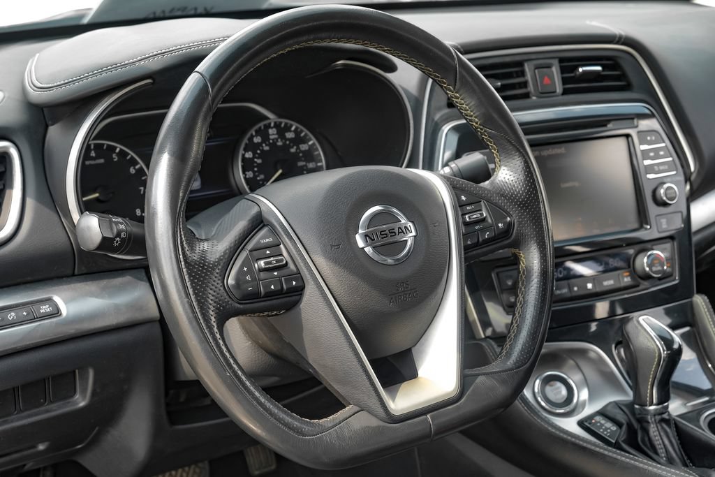Used 2021 Nissan Maxima 3.5 SV w/ Floor Mat Group FWD image 13