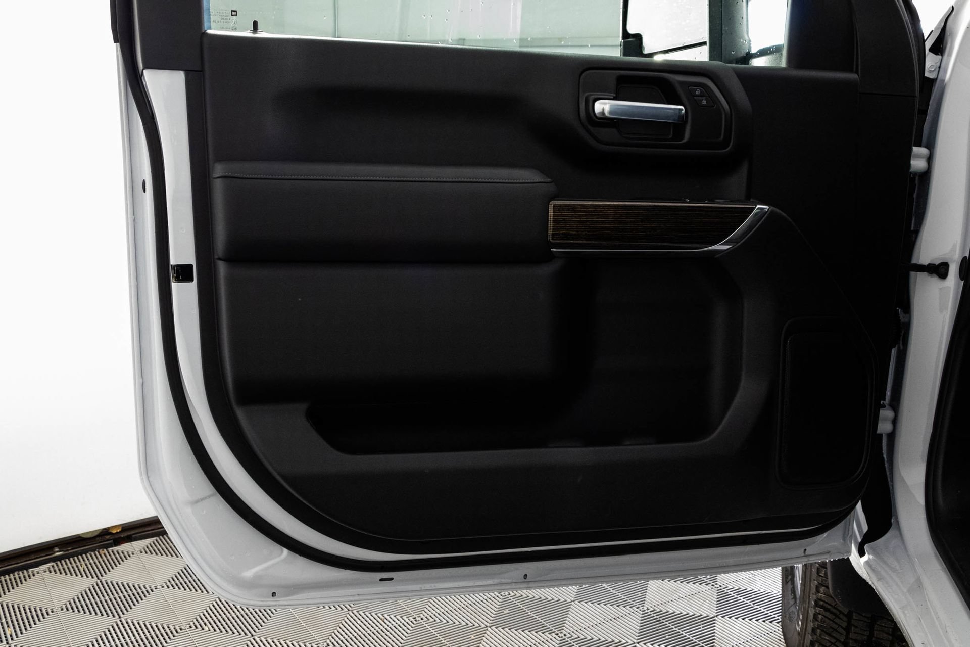 New 2026 GMC Sierra 3500 SLE AWD/4WD image 29
